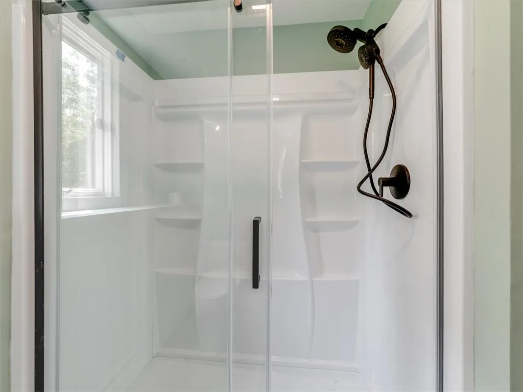Lower Master Bath