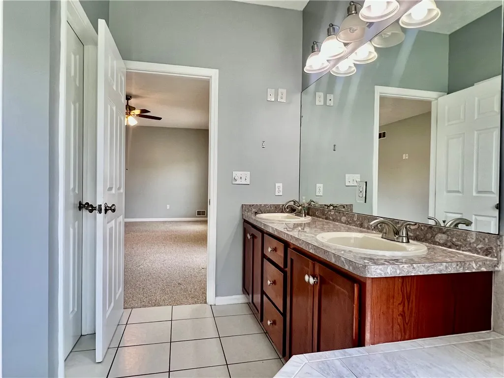 41 West Garden Drive, Gates, New York 14606, Gates, New York 14606, 3 Bedrooms Bedrooms, 7 Rooms Rooms,2 BathroomsBathrooms,Residential,Closed,41 West Garden Drive, Gates, New York 14606,R1614421