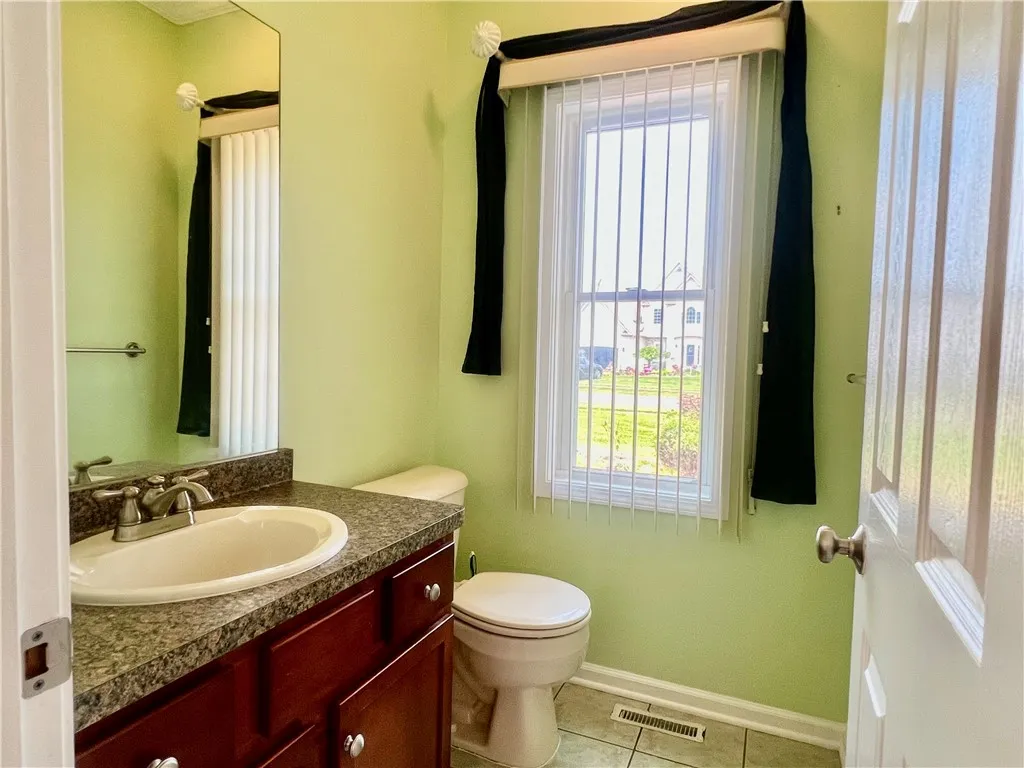 Entrance Powder Room