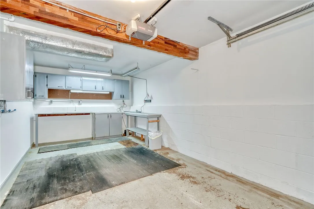 235 Vollmer Parkway, Henrietta, New York 14623, Henrietta, New York 14623, 4 Bedrooms Bedrooms, 7 Rooms Rooms,2 BathroomsBathrooms,Residential,Closed,235 Vollmer Parkway, Henrietta, New York 14623,R1614422
