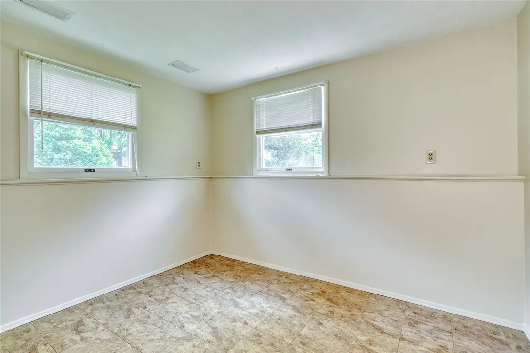 235 Vollmer Parkway, Henrietta, New York 14623, Henrietta, New York 14623, 4 Bedrooms Bedrooms, 7 Rooms Rooms,2 BathroomsBathrooms,Residential,Closed,235 Vollmer Parkway, Henrietta, New York 14623,R1614422