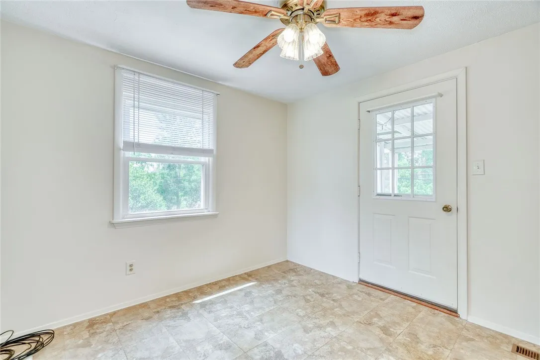 235 Vollmer Parkway, Henrietta, New York 14623, Henrietta, New York 14623, 4 Bedrooms Bedrooms, 7 Rooms Rooms,2 BathroomsBathrooms,Residential,Closed,235 Vollmer Parkway, Henrietta, New York 14623,R1614422