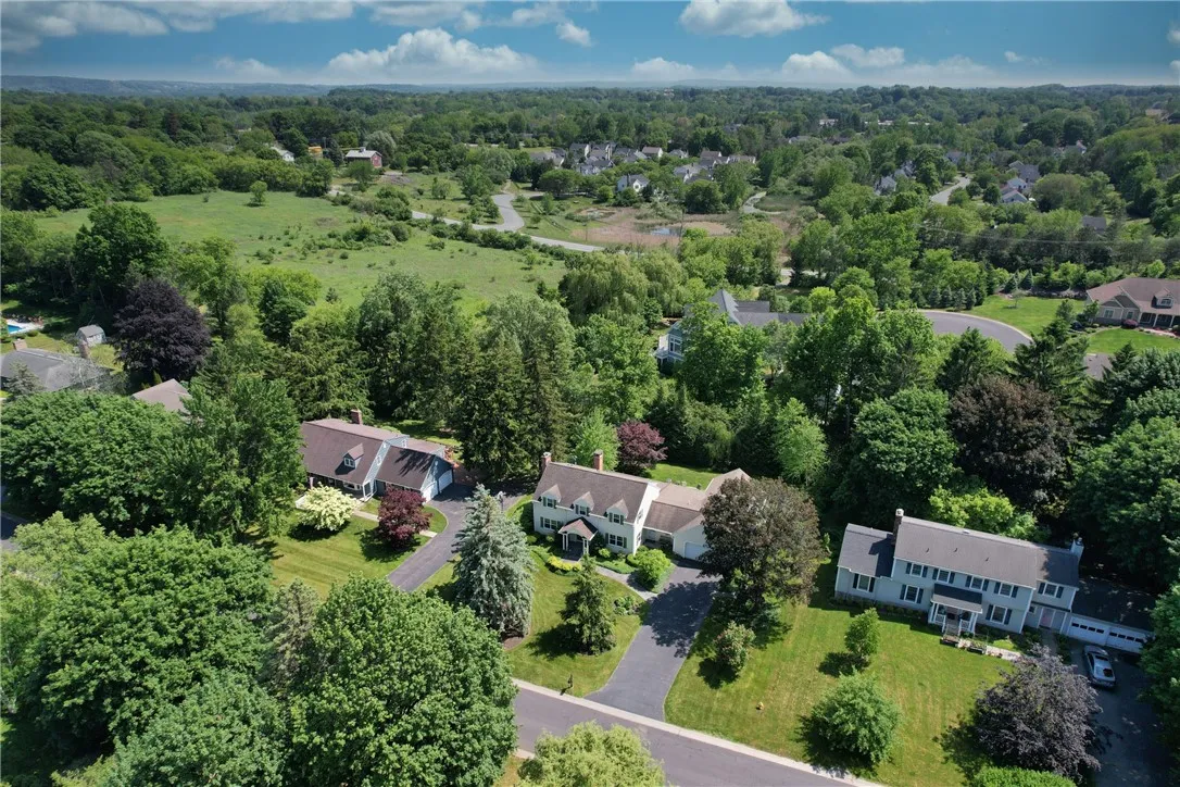 29 Sandpiper Lane Lane, Pittsford, New York 14534, Pittsford, New York 14534, 5 Bedrooms Bedrooms, 11 Rooms Rooms,3 BathroomsBathrooms,Residential,Closed,29 Sandpiper Lane Lane, Pittsford, New York 14534,0,R1614214