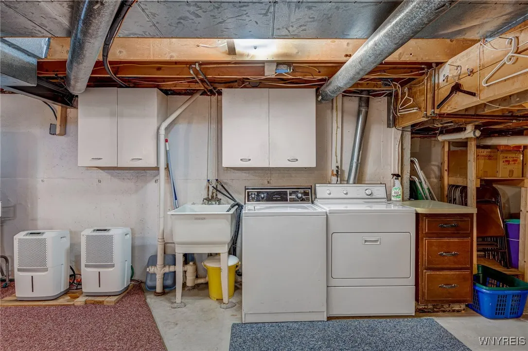172 Shetland Drive, Amherst, New York 14221, Amherst, New York 14221, 4 Bedrooms Bedrooms, 13 Rooms Rooms,2 BathroomsBathrooms,Residential,Closed,172 Shetland Drive, Amherst, New York 14221,B1614065