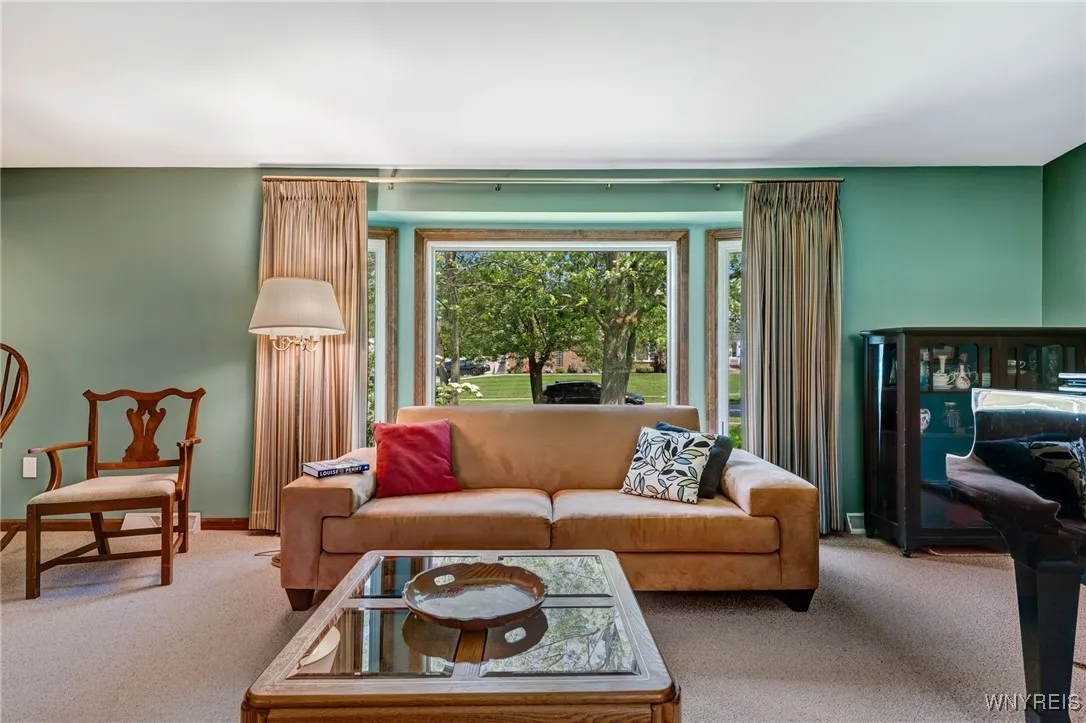 172 Shetland Drive, Amherst, New York 14221, Amherst, New York 14221, 4 Bedrooms Bedrooms, 13 Rooms Rooms,2 BathroomsBathrooms,Residential,Closed,172 Shetland Drive, Amherst, New York 14221,B1614065