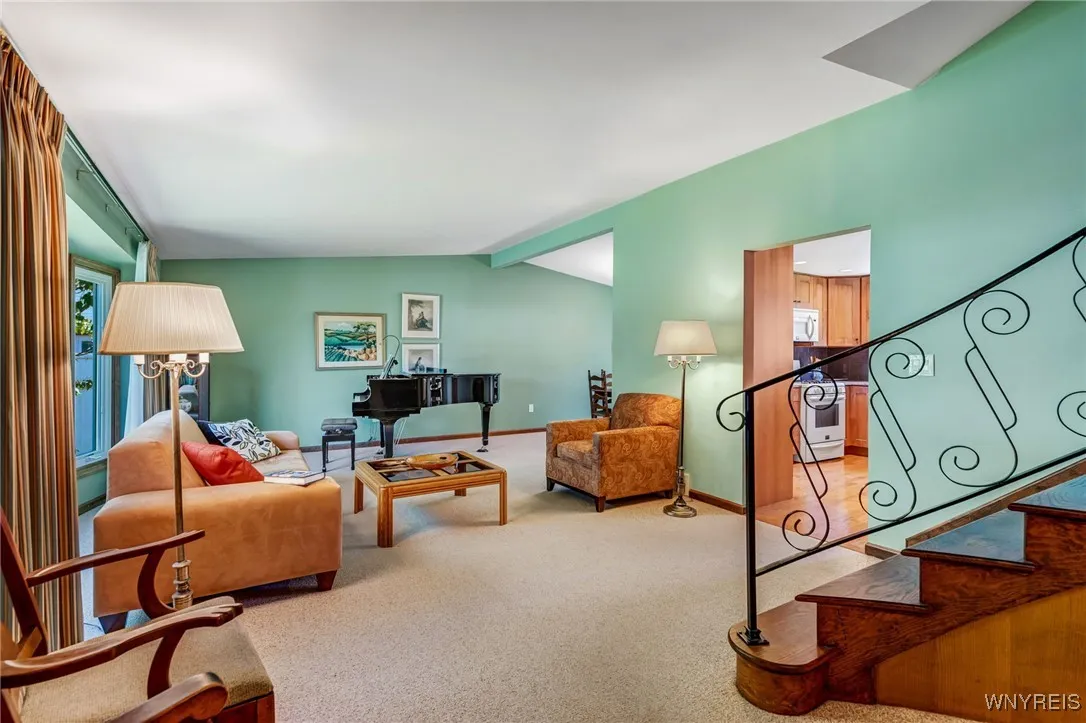 172 Shetland Drive, Amherst, New York 14221, Amherst, New York 14221, 4 Bedrooms Bedrooms, 13 Rooms Rooms,2 BathroomsBathrooms,Residential,Closed,172 Shetland Drive, Amherst, New York 14221,B1614065