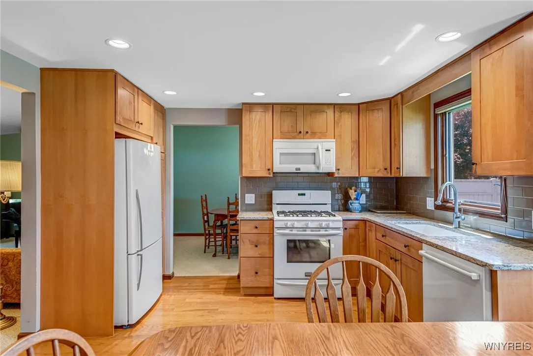 172 Shetland Drive, Amherst, New York 14221, Amherst, New York 14221, 4 Bedrooms Bedrooms, 13 Rooms Rooms,2 BathroomsBathrooms,Residential,Closed,172 Shetland Drive, Amherst, New York 14221,B1614065