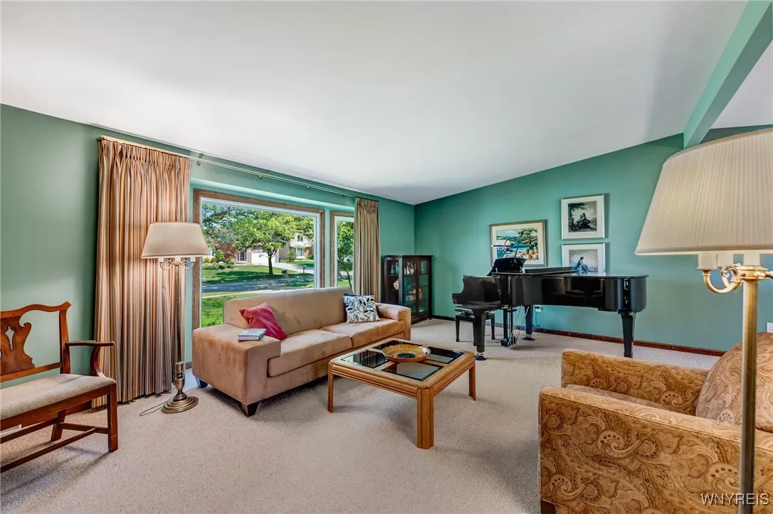 172 Shetland Drive, Amherst, New York 14221, Amherst, New York 14221, 4 Bedrooms Bedrooms, 13 Rooms Rooms,2 BathroomsBathrooms,Residential,Closed,172 Shetland Drive, Amherst, New York 14221,B1614065