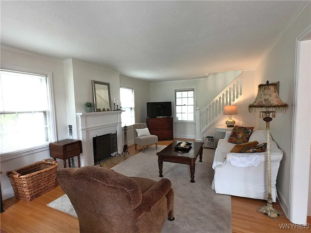 132 Southwood Drive, Tonawanda-town, New York 1422, Tonawanda, New York 14223, 3 Bedrooms Bedrooms, 6 Rooms Rooms,1 BathroomBathrooms,Residential,Closed,132 Southwood Drive, Tonawanda-town, New York 1422,B1613578