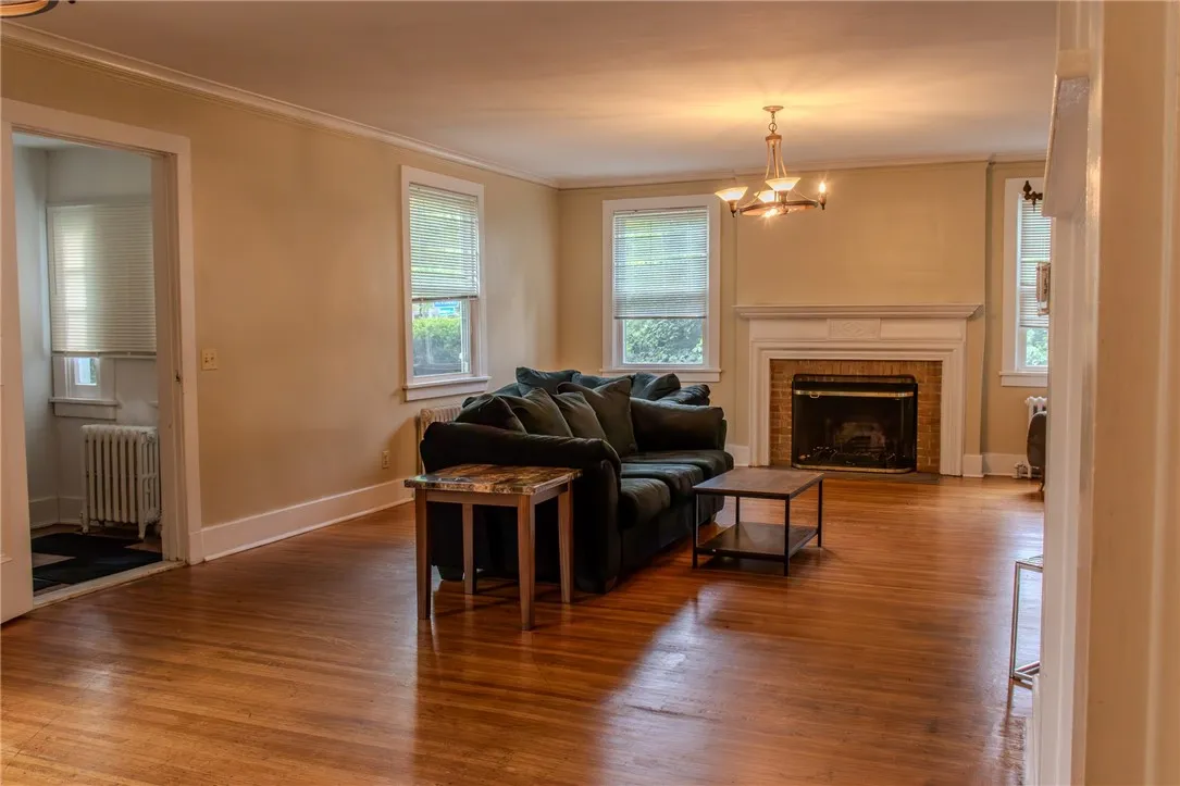 12 Arvine Hts, Rochester, New York 14611, Rochester, New York 14611, 4 Bedrooms Bedrooms, 7 Rooms Rooms,3 BathroomsBathrooms,Residential,Closed,12 Arvine Hts, Rochester, New York 14611,R1614169