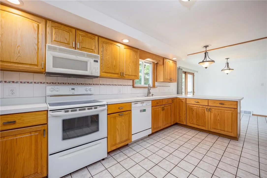 All appliances included!