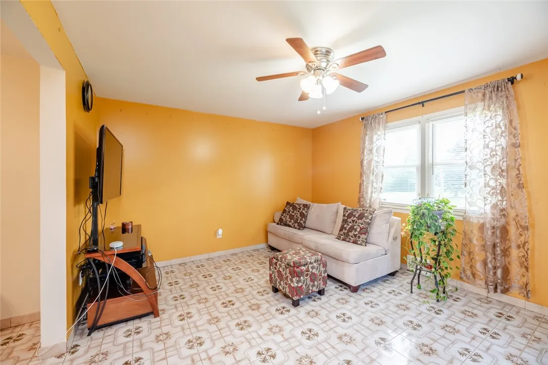 28 Drexel Drive, Gates, New York 14606, Gates, New York 14606, 3 Bedrooms Bedrooms, 8 Rooms Rooms,1 BathroomBathrooms,Residential,Closed,28 Drexel Drive, Gates, New York 14606,R1614004