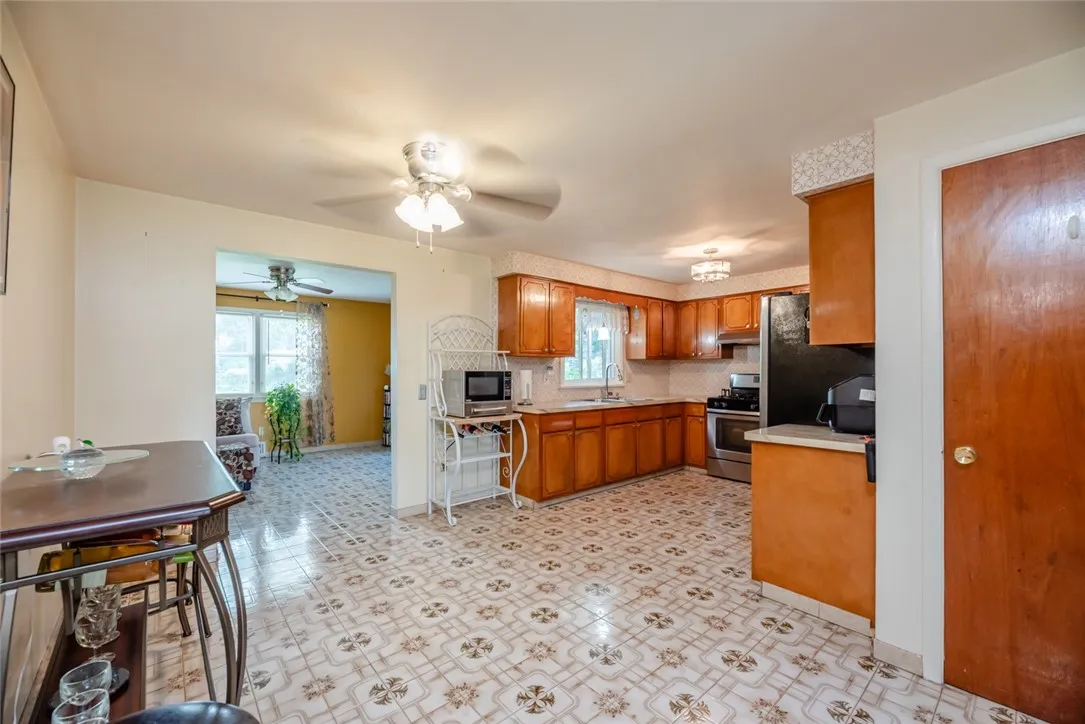 28 Drexel Drive, Gates, New York 14606, Gates, New York 14606, 3 Bedrooms Bedrooms, 8 Rooms Rooms,1 BathroomBathrooms,Residential,Closed,28 Drexel Drive, Gates, New York 14606,R1614004