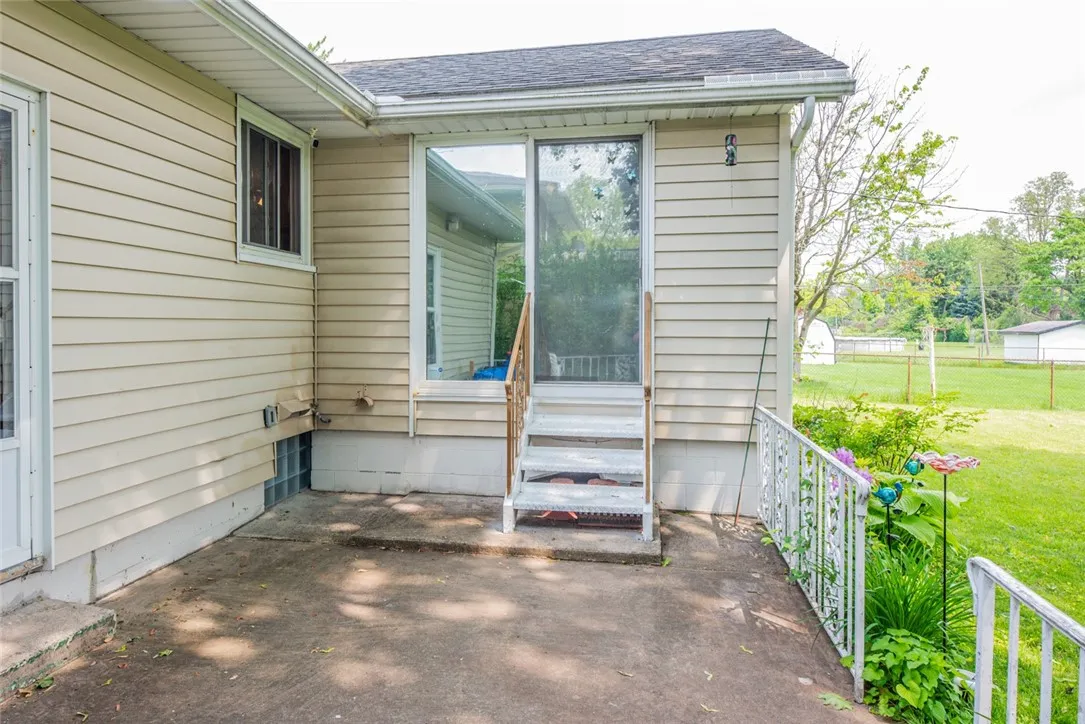 28 Drexel Drive, Gates, New York 14606, Gates, New York 14606, 3 Bedrooms Bedrooms, 8 Rooms Rooms,1 BathroomBathrooms,Residential,Closed,28 Drexel Drive, Gates, New York 14606,R1614004