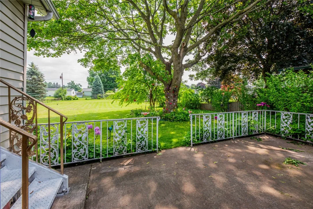 28 Drexel Drive, Gates, New York 14606, Gates, New York 14606, 3 Bedrooms Bedrooms, 8 Rooms Rooms,1 BathroomBathrooms,Residential,Closed,28 Drexel Drive, Gates, New York 14606,R1614004