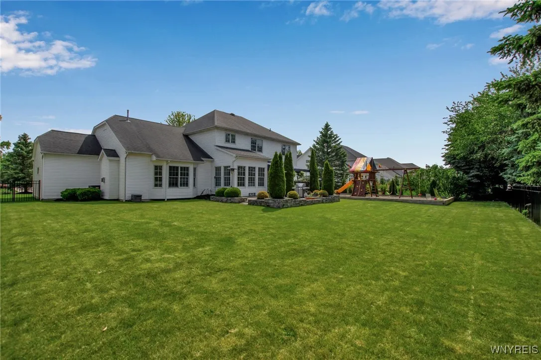 8787 Stonebriar Drive, Clarence, New York 14032, Clarence, New York 14032, 4 Bedrooms Bedrooms, 9 Rooms Rooms,2 BathroomsBathrooms,Residential,Closed,8787 Stonebriar Drive, Clarence, New York 14032,B1614527