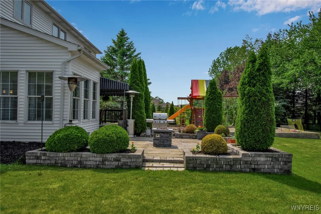 8787 Stonebriar Drive, Clarence, New York 14032, Clarence, New York 14032, 4 Bedrooms Bedrooms, 9 Rooms Rooms,2 BathroomsBathrooms,Residential,Closed,8787 Stonebriar Drive, Clarence, New York 14032,B1614527