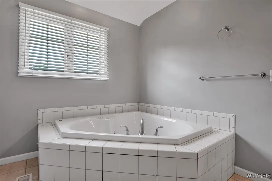 8787 Stonebriar Drive, Clarence, New York 14032, Clarence, New York 14032, 4 Bedrooms Bedrooms, 9 Rooms Rooms,2 BathroomsBathrooms,Residential,Closed,8787 Stonebriar Drive, Clarence, New York 14032,B1614527