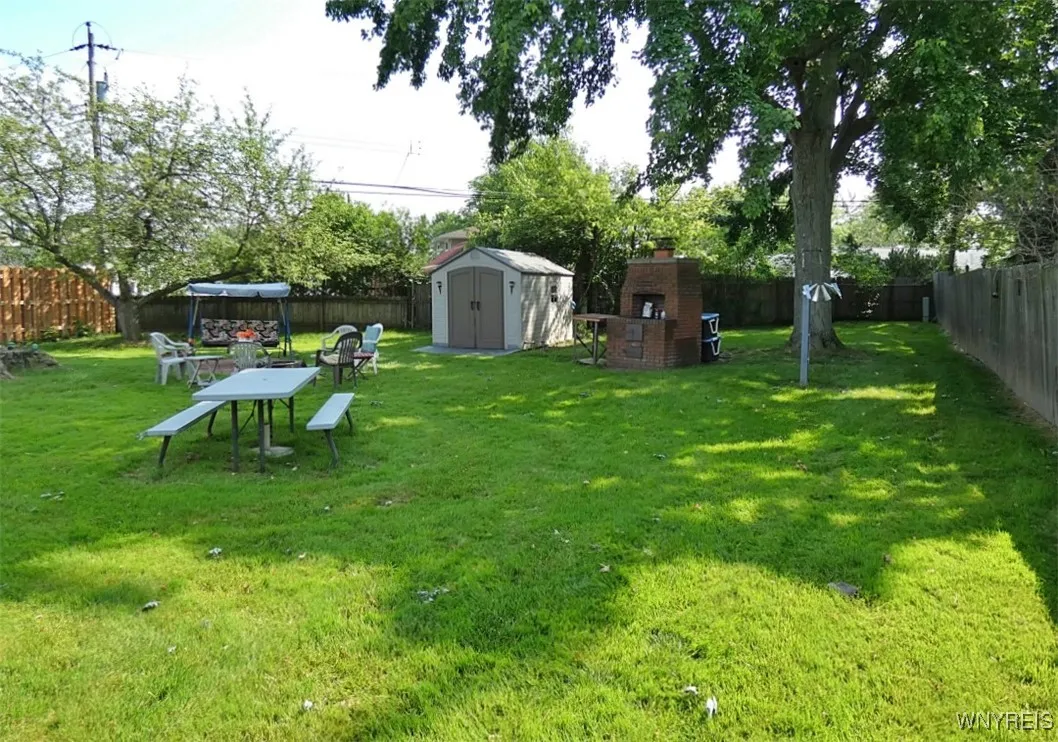 58 Dalewood Drive, Amherst, New York 14228, Amherst, New York 14228, 3 Bedrooms Bedrooms, 7 Rooms Rooms,1 BathroomBathrooms,Residential,Closed,58 Dalewood Drive, Amherst, New York 14228,0,B1614583