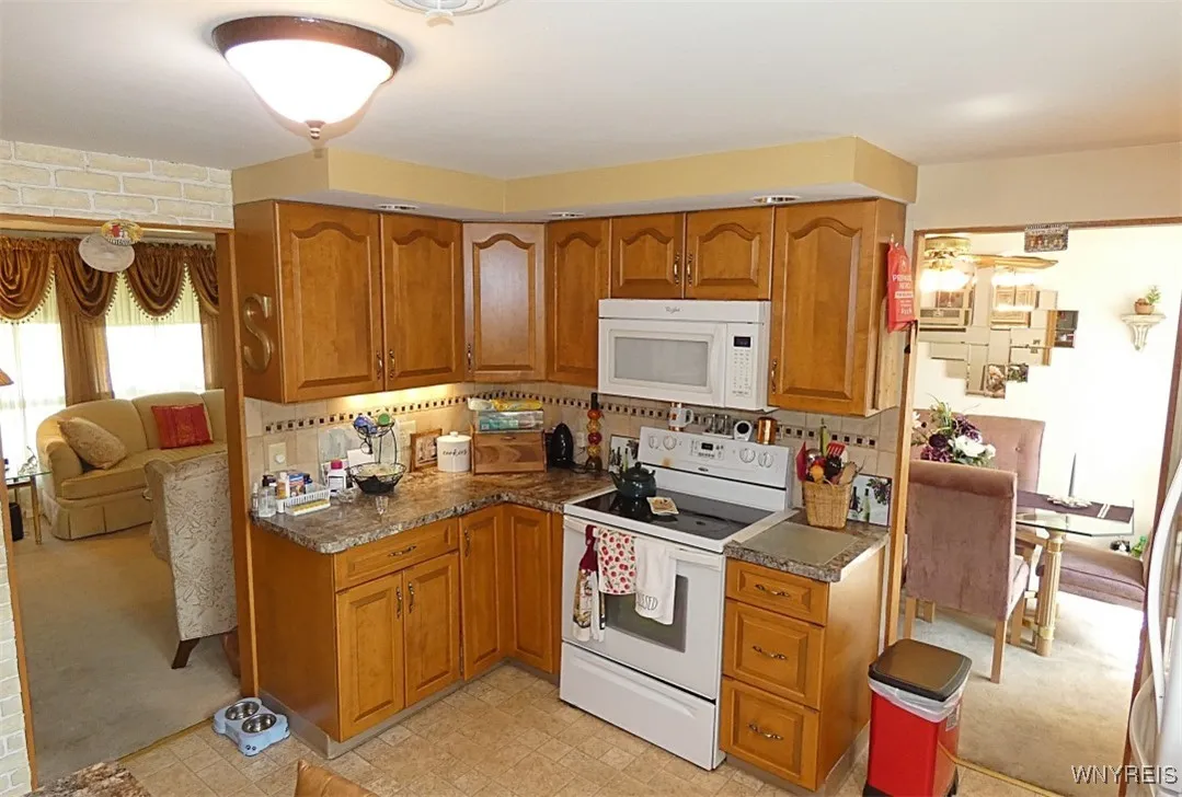 58 Dalewood Drive, Amherst, New York 14228, Amherst, New York 14228, 3 Bedrooms Bedrooms, 7 Rooms Rooms,1 BathroomBathrooms,Residential,Closed,58 Dalewood Drive, Amherst, New York 14228,0,B1614583
