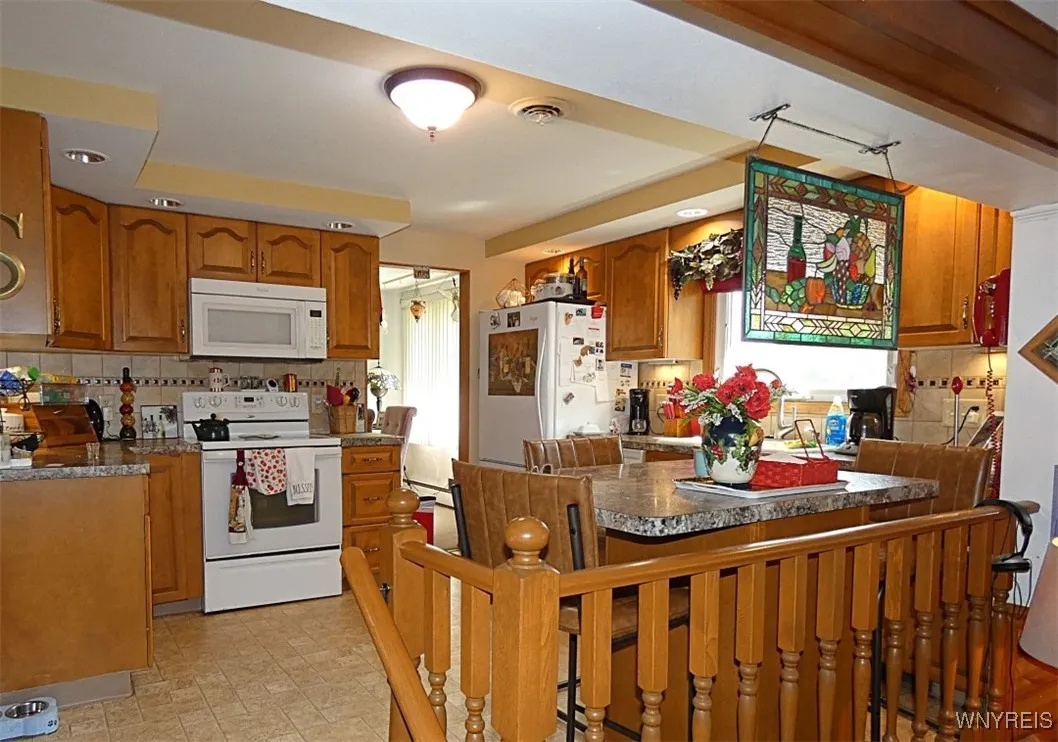 58 Dalewood Drive, Amherst, New York 14228, Amherst, New York 14228, 3 Bedrooms Bedrooms, 7 Rooms Rooms,1 BathroomBathrooms,Residential,Closed,58 Dalewood Drive, Amherst, New York 14228,0,B1614583