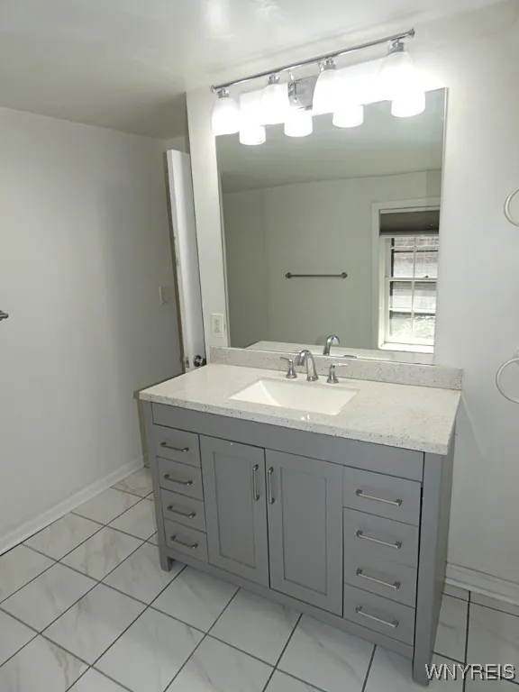 522 Franklin Street, Buffalo, New York 14202, Buffalo, New York 14202, 2 Bedrooms Bedrooms, 6 Rooms Rooms,1 BathroomBathrooms,Residential Lease,For Rent,522 Franklin Street, Buffalo, New York 14202,B1614614