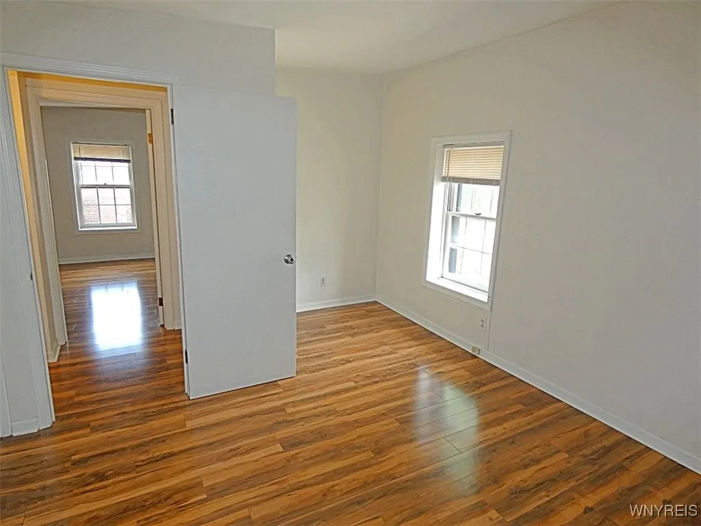522 Franklin Street, Buffalo, New York 14202, Buffalo, New York 14202, 2 Bedrooms Bedrooms, 6 Rooms Rooms,1 BathroomBathrooms,Residential Lease,For Rent,522 Franklin Street, Buffalo, New York 14202,B1614614