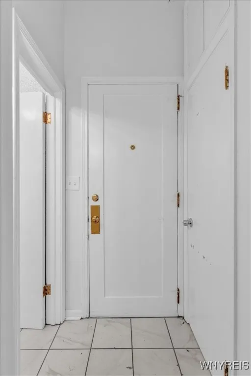 522 Franklin Street, Buffalo, New York 14202, Buffalo, New York 14202, 2 Bedrooms Bedrooms, 6 Rooms Rooms,1 BathroomBathrooms,Residential Lease,For Rent,522 Franklin Street, Buffalo, New York 14202,0,B1614614