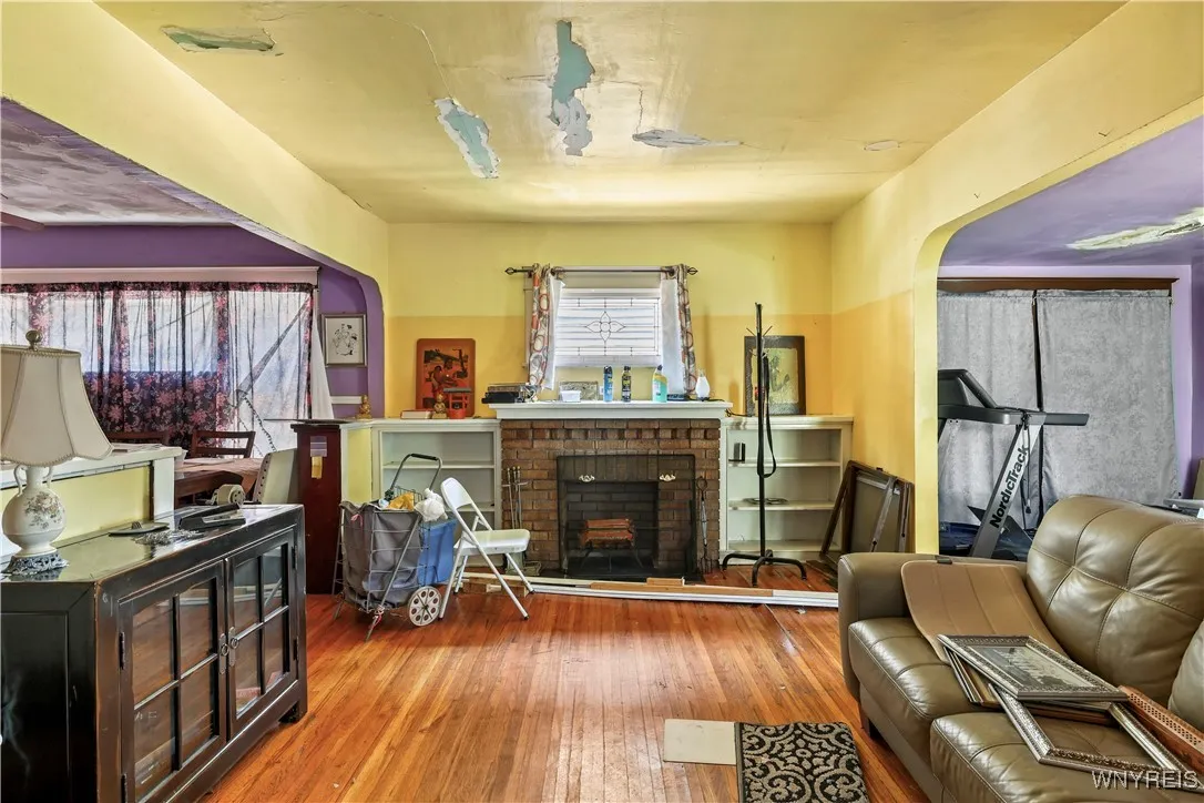 2 Copsewood Avenue, Buffalo, New York 14215, Buffalo, New York 14215, 4 Bedrooms Bedrooms, 8 Rooms Rooms,1 BathroomBathrooms,Residential,Closed,2 Copsewood Avenue, Buffalo, New York 14215,B1614030