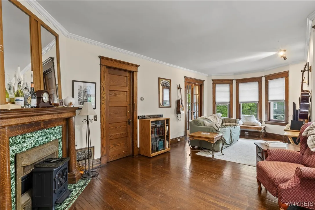 343 Baynes Street, Buffalo, New York 14213, Buffalo, New York 14213, 6 Bedrooms Bedrooms, ,2 BathroomsBathrooms,Residential,Closed,343 Baynes Street, Buffalo, New York 14213,0,B1614385