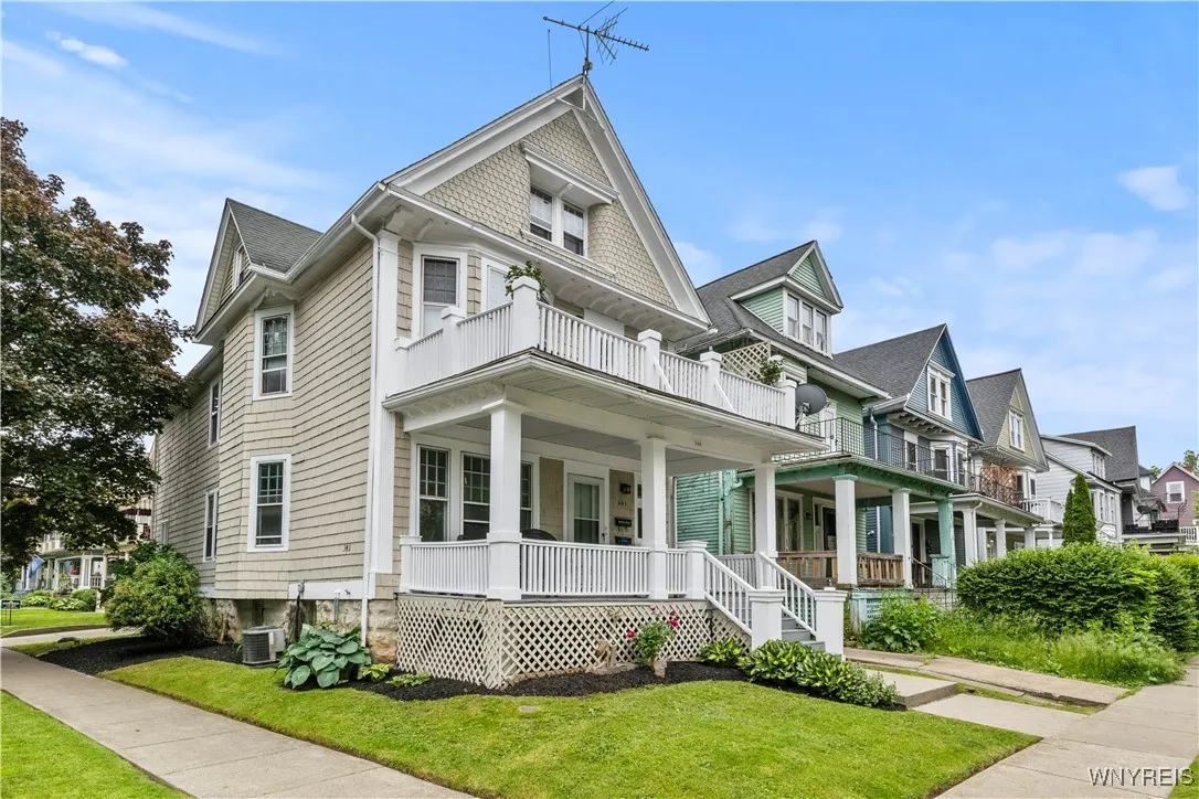 343 Baynes Street, Buffalo, New York 14213, Buffalo, New York 14213, 6 Bedrooms Bedrooms, ,2 BathroomsBathrooms,Residential,Closed,343 Baynes Street, Buffalo, New York 14213,0,B1614385