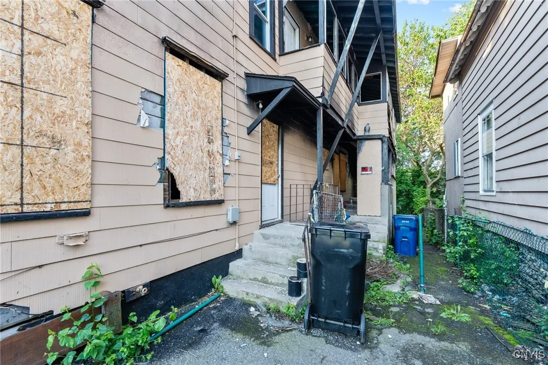 1310 Willis Avenue, Syracuse, New York 13204, Syracuse, New York 13204, 10 Bedrooms Bedrooms, ,4 BathroomsBathrooms,Residential,Closed,1310 Willis Avenue, Syracuse, New York 13204,S1605764