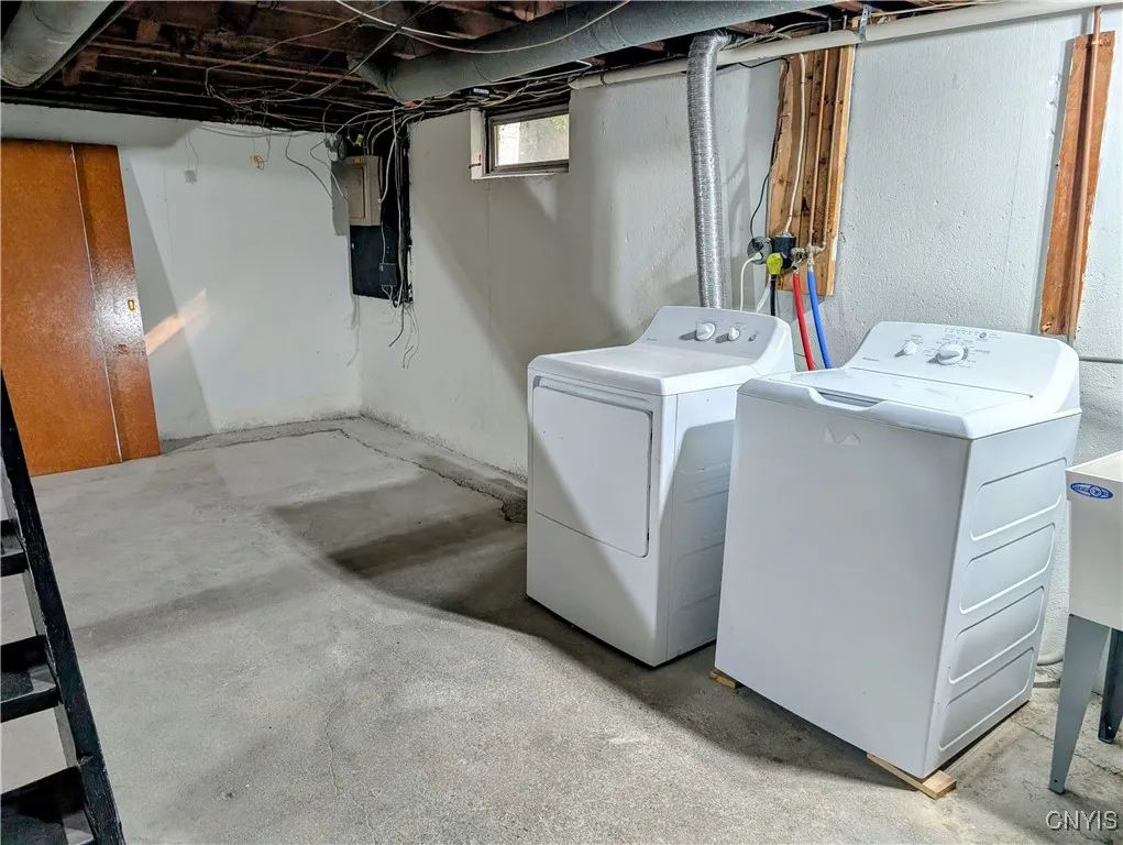 6 Cotty Drive, Dewitt, New York 13057, De Witt, New York 13057, 3 Bedrooms Bedrooms, 5 Rooms Rooms,1 BathroomBathrooms,Residential,Closed,6 Cotty Drive, Dewitt, New York 13057,S1614629