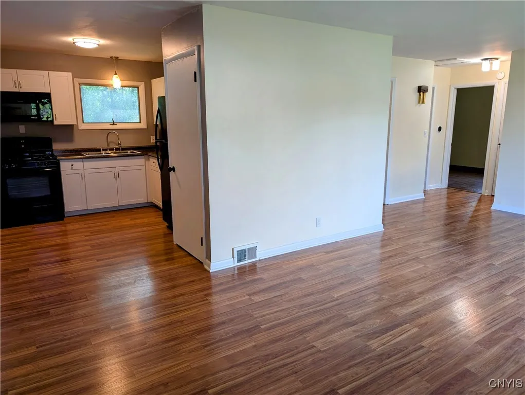 6 Cotty Drive, Dewitt, New York 13057, De Witt, New York 13057, 3 Bedrooms Bedrooms, 5 Rooms Rooms,1 BathroomBathrooms,Residential,Closed,6 Cotty Drive, Dewitt, New York 13057,S1614629