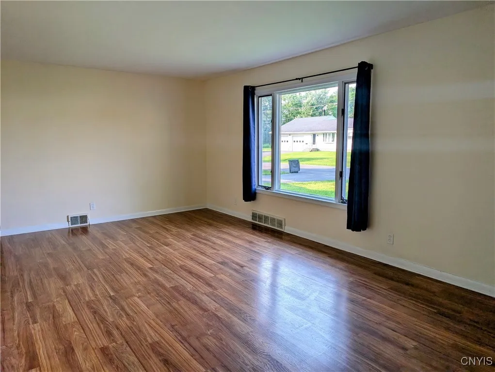 6 Cotty Drive, Dewitt, New York 13057, De Witt, New York 13057, 3 Bedrooms Bedrooms, 5 Rooms Rooms,1 BathroomBathrooms,Residential,Closed,6 Cotty Drive, Dewitt, New York 13057,S1614629
