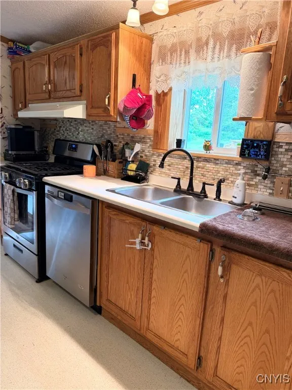 446 Berberick Road, Litchfield, New York 13340, Litchfield, New York 13340, 3 Bedrooms Bedrooms, 10 Rooms Rooms,2 BathroomsBathrooms,Residential,Closed,446 Berberick Road, Litchfield, New York 13340,0,S1614361