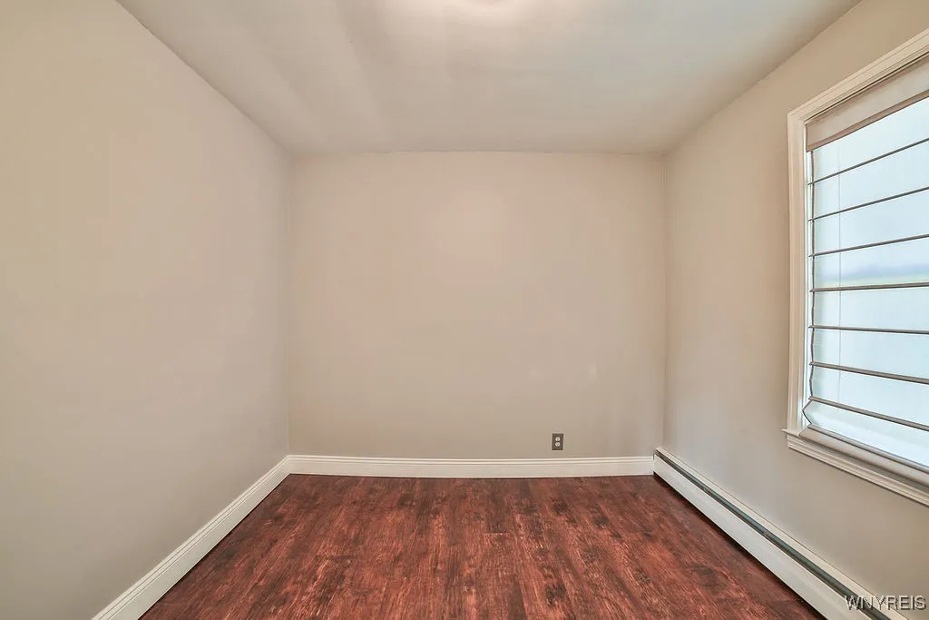 235 Koenig Road, Tonawanda-town, New York 14150, Tonawanda, New York 14150, 3 Bedrooms Bedrooms, 6 Rooms Rooms,1 BathroomBathrooms,Residential,Closed,235 Koenig Road, Tonawanda-town, New York 14150,B1614350