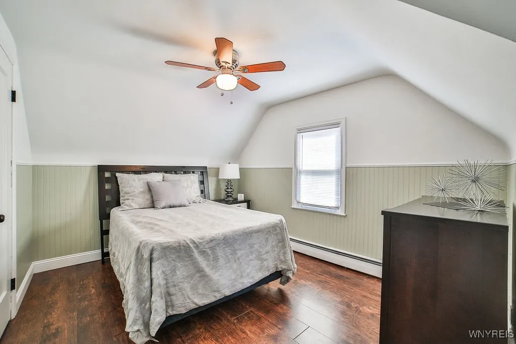 Headed up to the primary, large enough to have a king size bed.