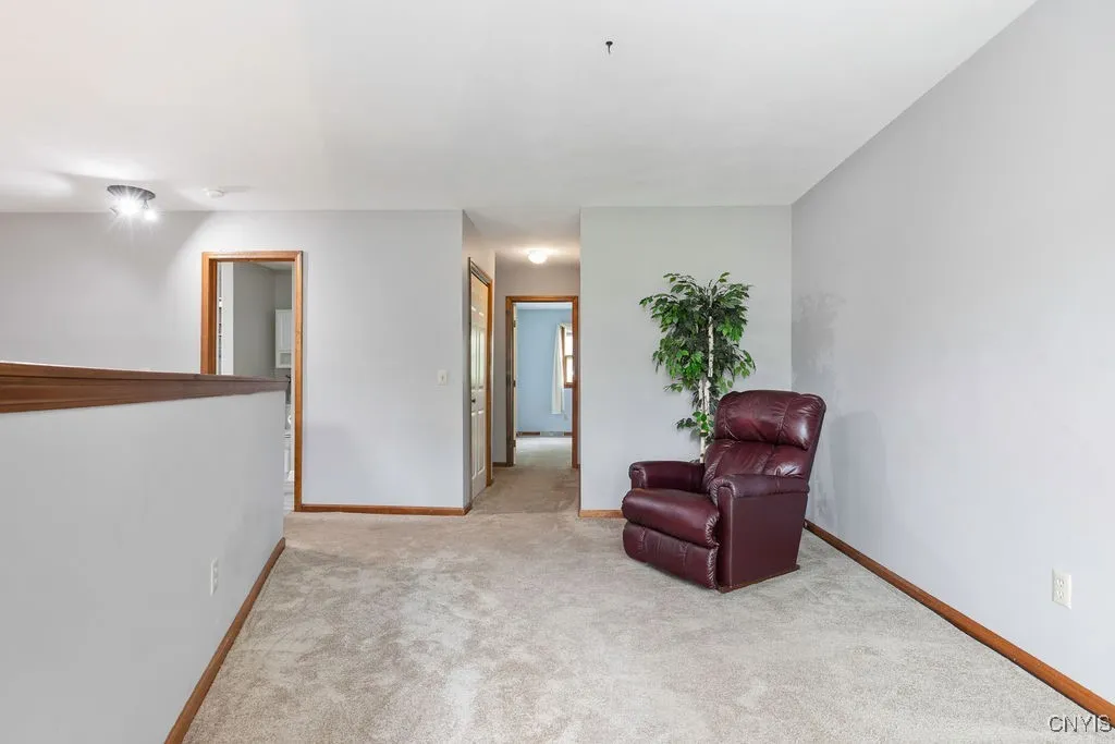 Loft area could be made into a 3rd bedroom!