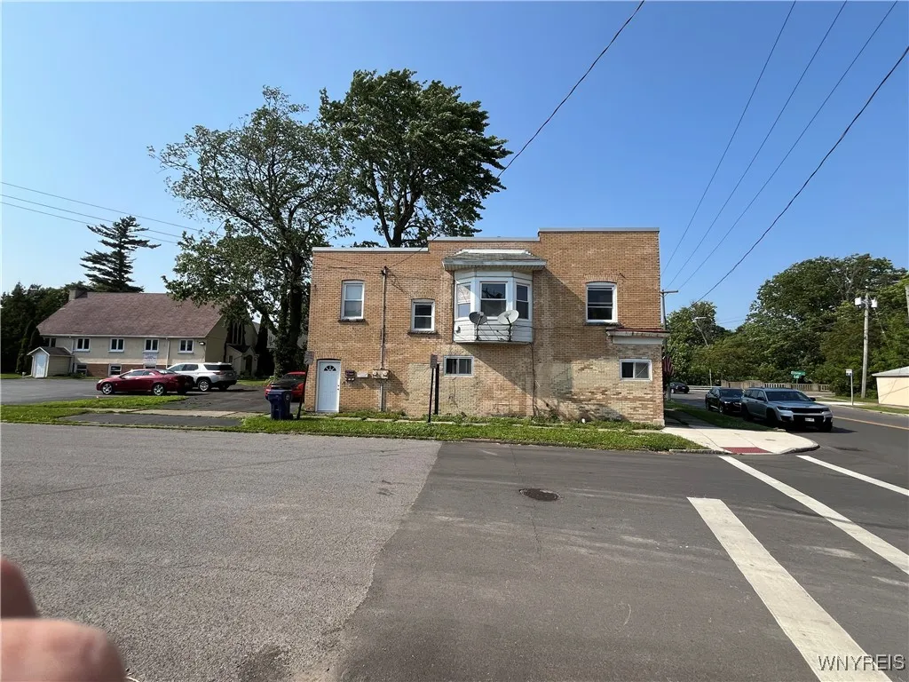 600 Cayuga Drive, Niagara Falls, New York 14304, Niagara Falls, New York 14304, 4 Bedrooms Bedrooms, ,2 BathroomsBathrooms,Residential,Closed,600 Cayuga Drive, Niagara Falls, New York 14304,0,B1614593