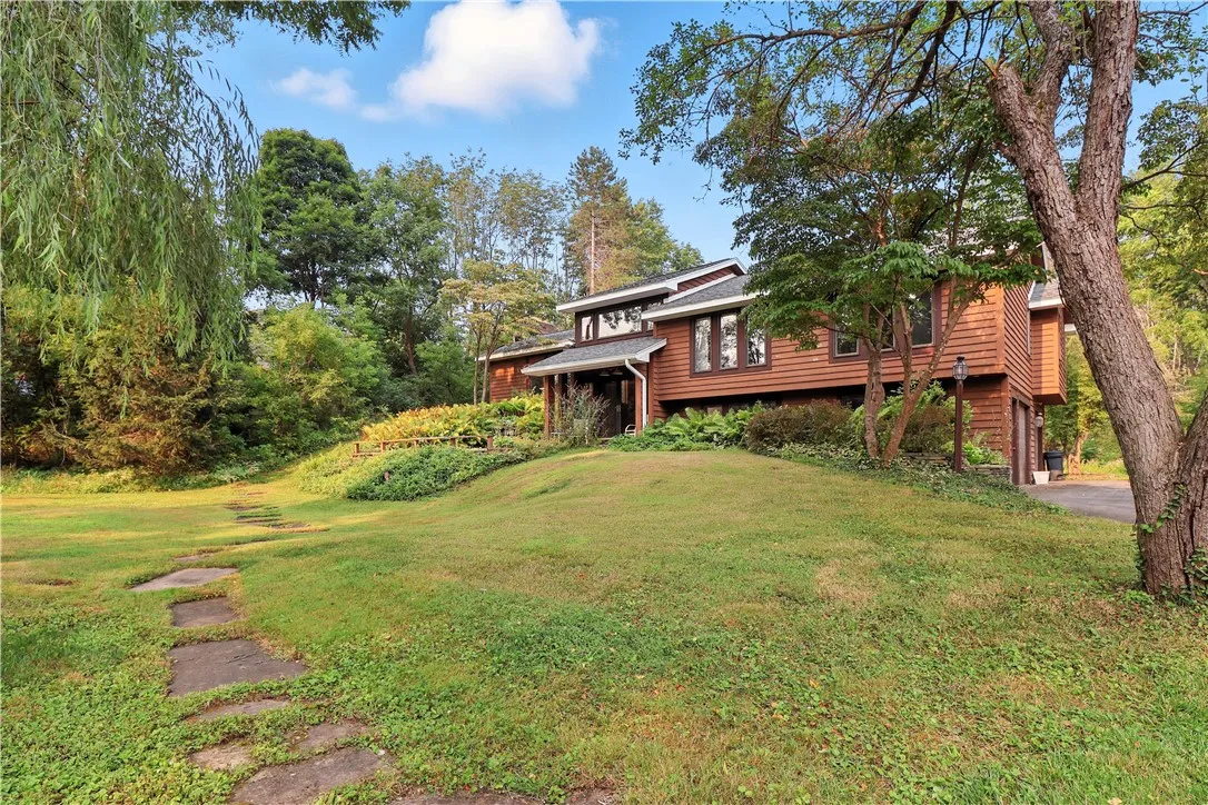 1324 New Seabury Lane, Victor, New York 14564, Victor, New York 14564, 4 Bedrooms Bedrooms, 8 Rooms Rooms,3 BathroomsBathrooms,Residential,Closed,1324 New Seabury Lane, Victor, New York 14564,0,R1614437