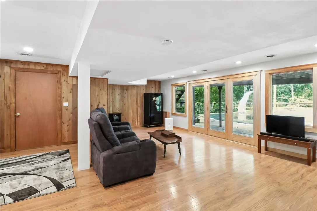 1324 New Seabury Lane, Victor, New York 14564, Victor, New York 14564, 4 Bedrooms Bedrooms, 8 Rooms Rooms,3 BathroomsBathrooms,Residential,Closed,1324 New Seabury Lane, Victor, New York 14564,0,R1614437