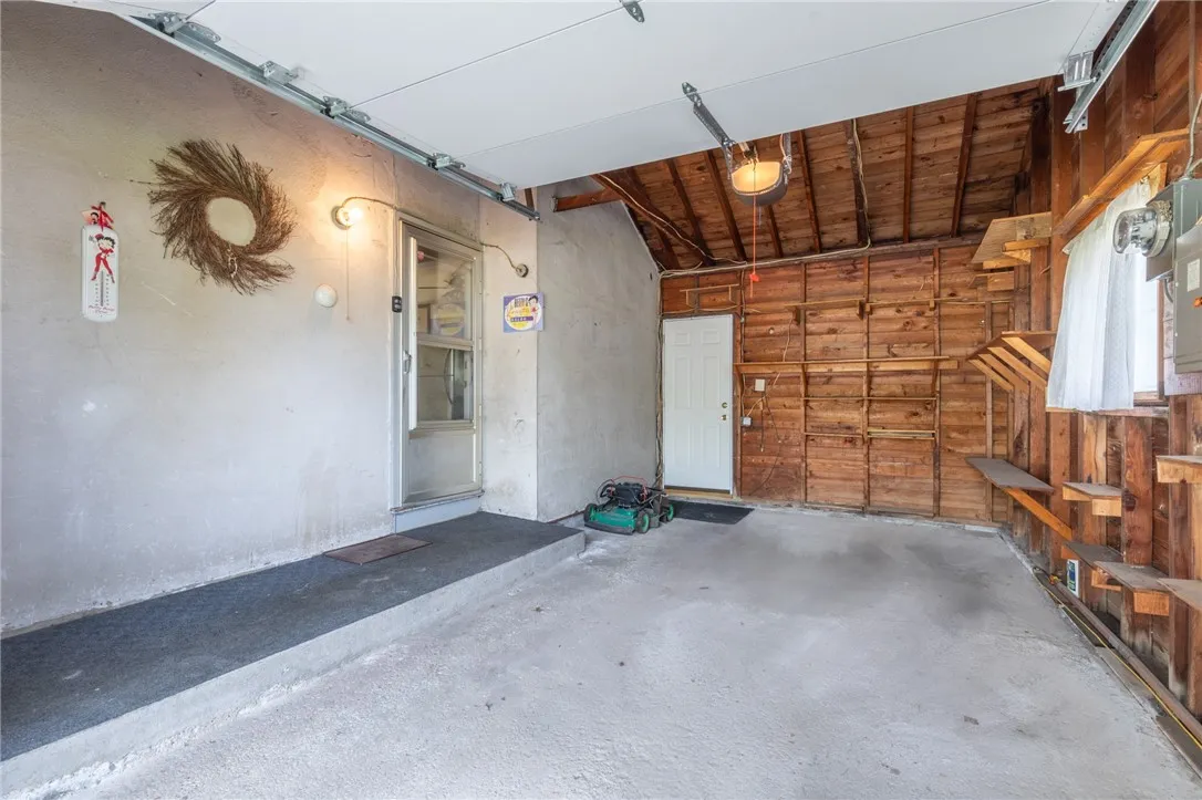 91 Vinal Avenue, Irondequoit, New York 14609, Irondequoit, New York 14609, 2 Bedrooms Bedrooms, 4 Rooms Rooms,1 BathroomBathrooms,Residential,Closed,91 Vinal Avenue, Irondequoit, New York 14609,0,R1614590