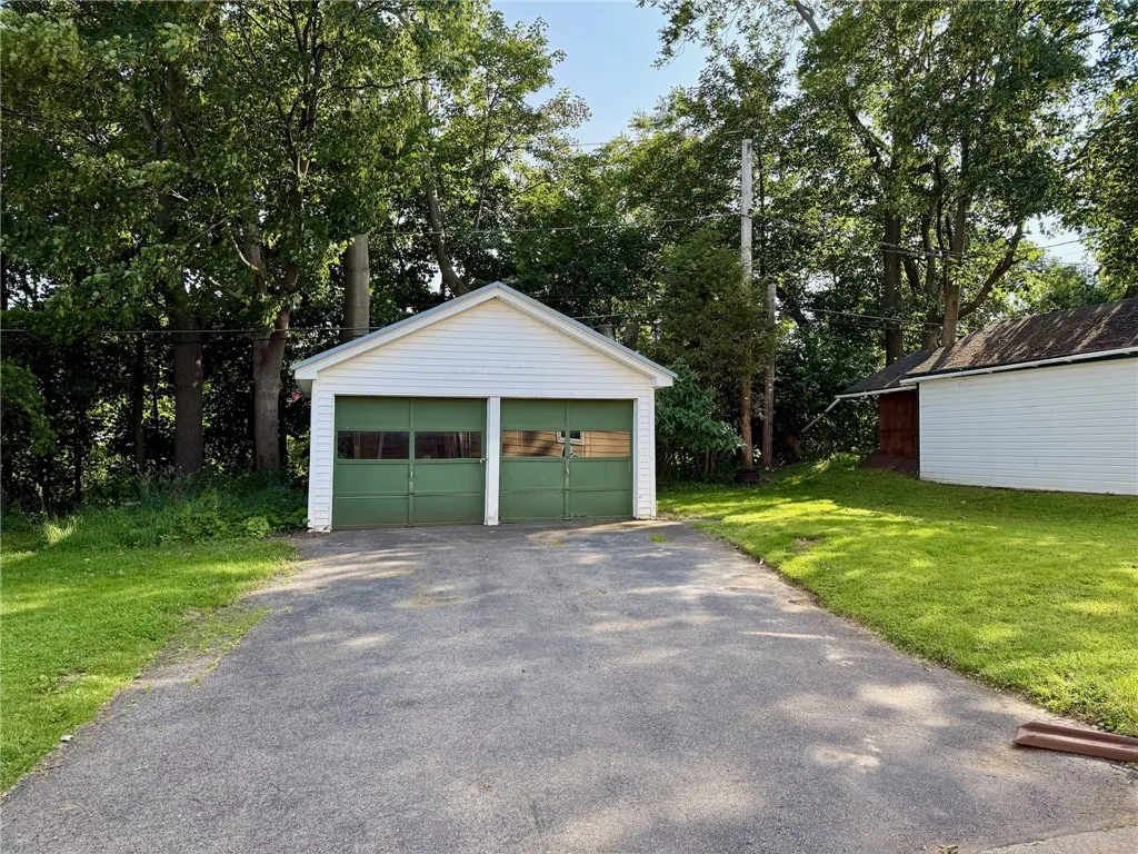 77 Parkview, Irondequoit, New York 14617, Irondequoit, New York 14617, 2 Bedrooms Bedrooms, 4 Rooms Rooms,1 BathroomBathrooms,Residential,Closed,77 Parkview, Irondequoit, New York 14617,R1607139