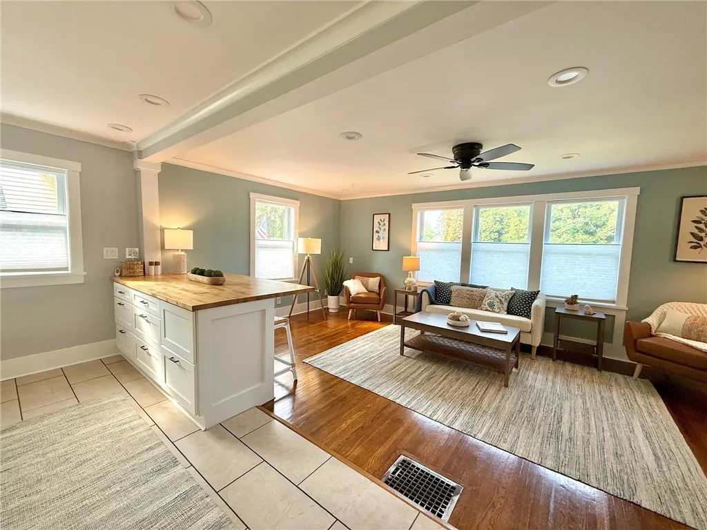 77 Parkview, Irondequoit, New York 14617, Irondequoit, New York 14617, 2 Bedrooms Bedrooms, 4 Rooms Rooms,1 BathroomBathrooms,Residential,Closed,77 Parkview, Irondequoit, New York 14617,R1607139