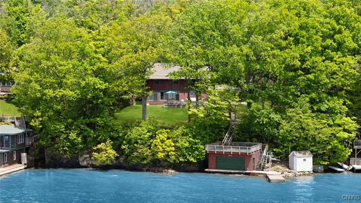 1561 Red Tail Lane, Spafford, New York 13152, Skaneateles, New York 13152, 4 Bedrooms Bedrooms, 9 Rooms Rooms,2 BathroomsBathrooms,Residential,Closed,1561 Red Tail Lane, Spafford, New York 13152,S1613549