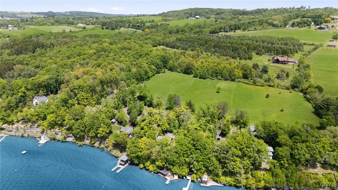 1561 Red Tail Lane, Spafford, New York 13152, Skaneateles, New York 13152, 4 Bedrooms Bedrooms, 9 Rooms Rooms,2 BathroomsBathrooms,Residential,Closed,1561 Red Tail Lane, Spafford, New York 13152,S1613549