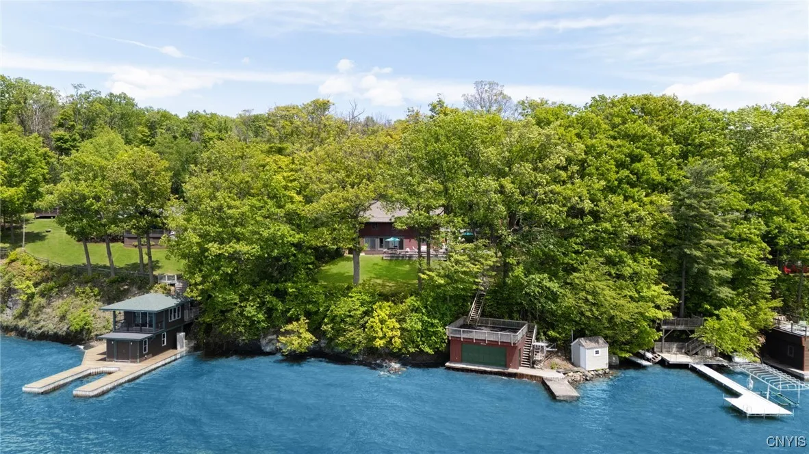 1561 Red Tail Lane, Spafford, New York 13152, Skaneateles, New York 13152, 4 Bedrooms Bedrooms, 9 Rooms Rooms,2 BathroomsBathrooms,Residential,Closed,1561 Red Tail Lane, Spafford, New York 13152,S1613549