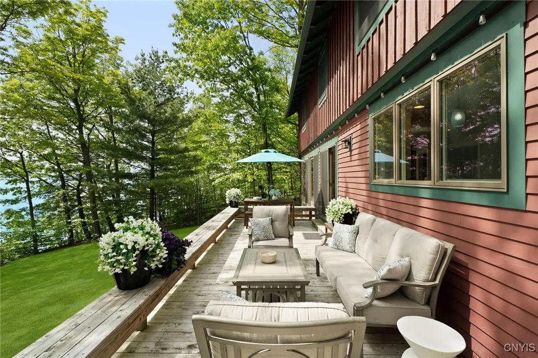 1561 Red Tail Lane, Spafford, New York 13152, Skaneateles, New York 13152, 4 Bedrooms Bedrooms, 9 Rooms Rooms,2 BathroomsBathrooms,Residential,Closed,1561 Red Tail Lane, Spafford, New York 13152,S1613549