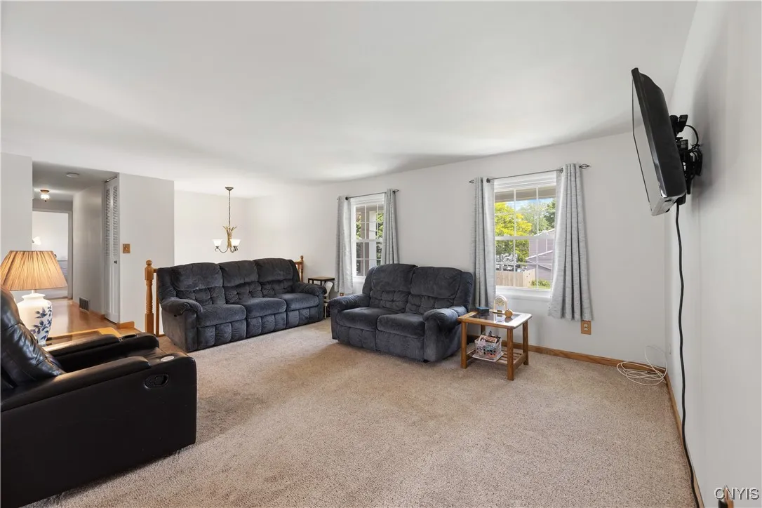 8265 Carnation Drive, Clay, New York 13027, Clay, New York 13027, 3 Bedrooms Bedrooms, 9 Rooms Rooms,2 BathroomsBathrooms,Residential,Closed,8265 Carnation Drive, Clay, New York 13027,0,S1614403
